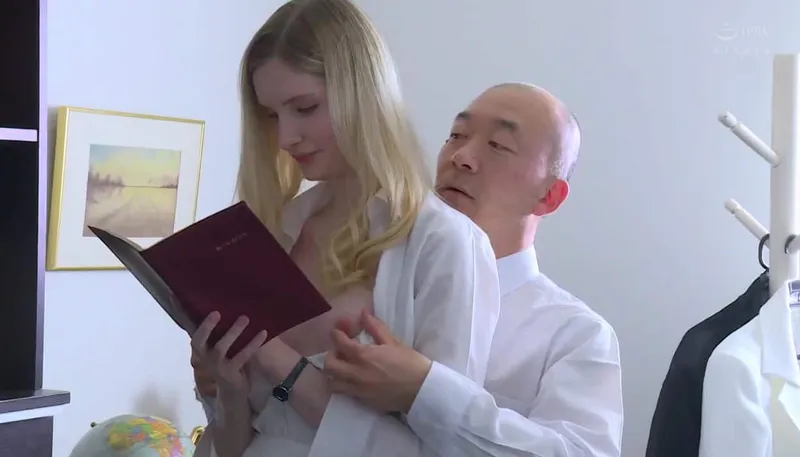 Vợ yêu chấp nhận làm gấu cho đối tác của chồng yêu để trả nợ