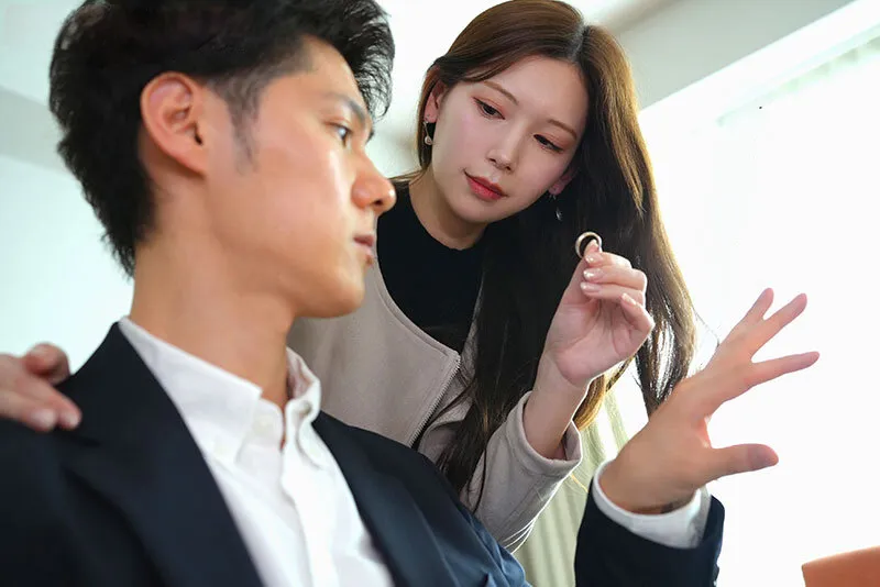 Bà xã đi đi chơi, anh xã ở nhà bị nhỏ em người vợ gạ xoạc không trượt phát nào